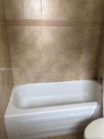 16909 N Bay Rd 711, Sunny Isles Beach, FL 33160