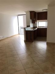 16909 N Bay Rd 711, Sunny Isles Beach, FL 33160