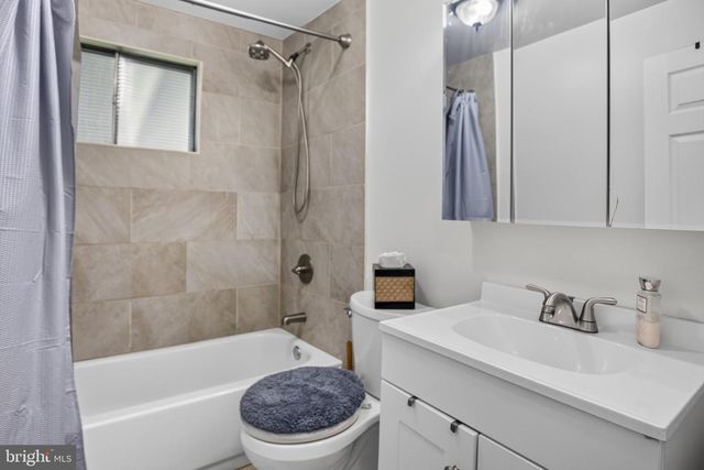 2741 FERNWOOD AVE, Abington, PA 19001