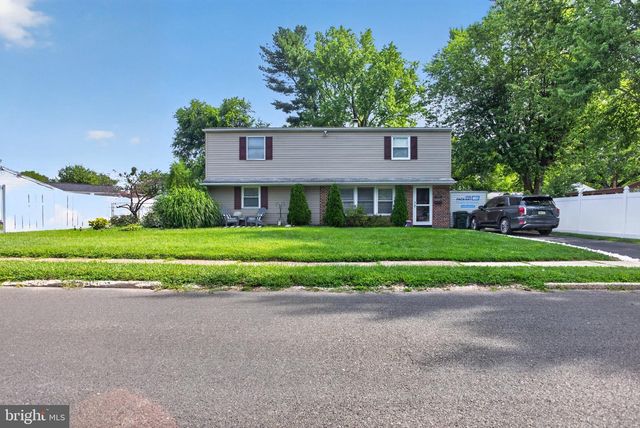 2741 FERNWOOD AVE, Abington, PA 19001