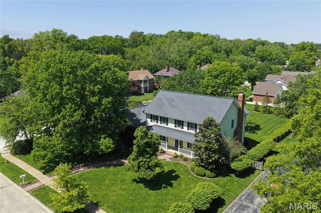123 Saylesville Drive, Chesterfield, MO 63017