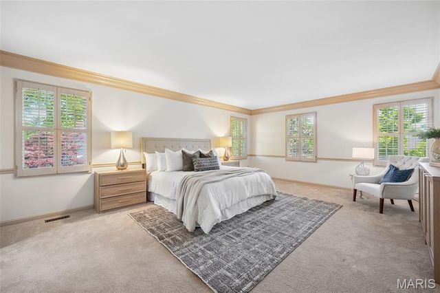 123 Saylesville Drive, Chesterfield, MO 63017