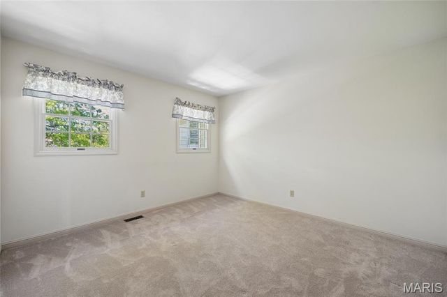 123 Saylesville Drive, Chesterfield, MO 63017