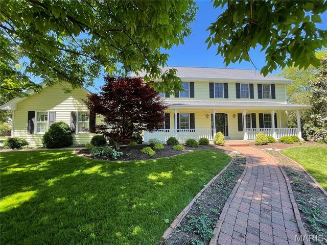 123 Saylesville Drive, Chesterfield, MO 63017
