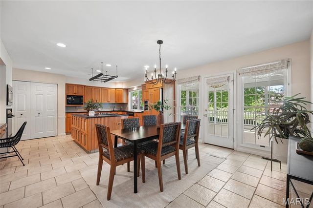 123 Saylesville Drive, Chesterfield, MO 63017