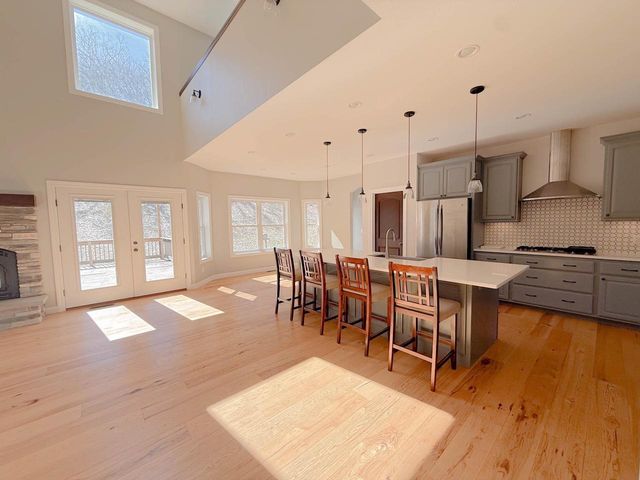 10755 Howard Trail, Mazomanie, WI 53560