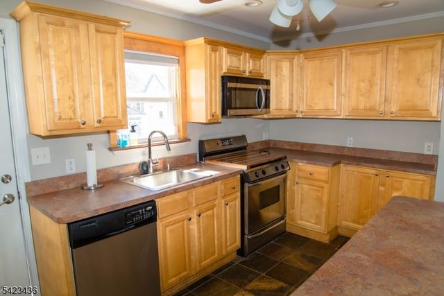 525 Passaic Ave, Kenilworth Boro, NJ 07033