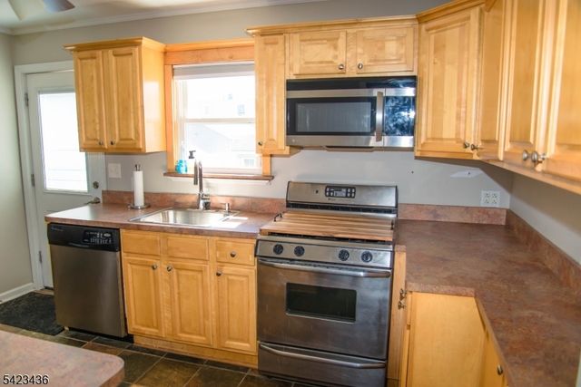 525 Passaic Ave, Kenilworth Boro, NJ 07033