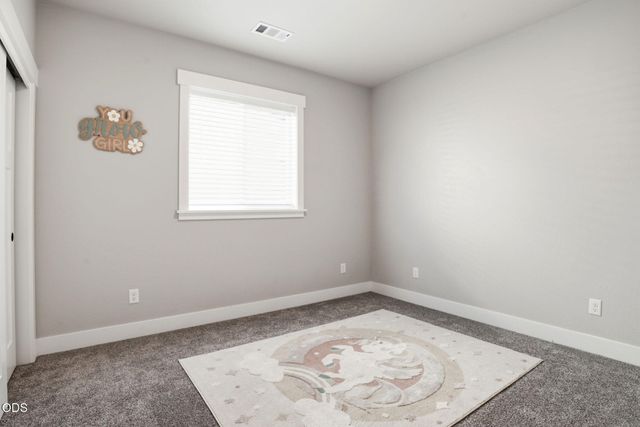 990 Win Way, Eagle Point, OR 97524