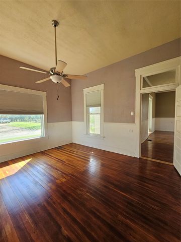 300 S Oak Street, Lorena, TX 76655