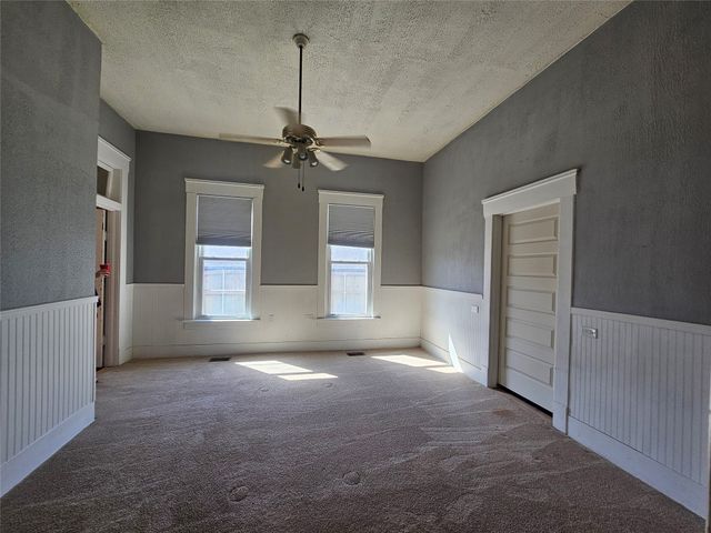 300 S Oak Street, Lorena, TX 76655