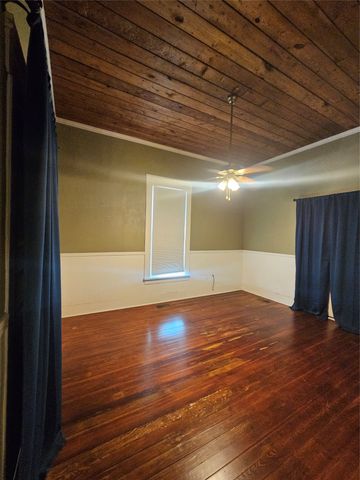 300 S Oak Street, Lorena, TX 76655