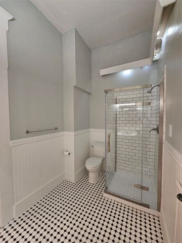 300 S Oak Street, Lorena, TX 76655