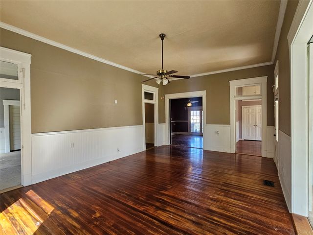 300 S Oak Street, Lorena, TX 76655