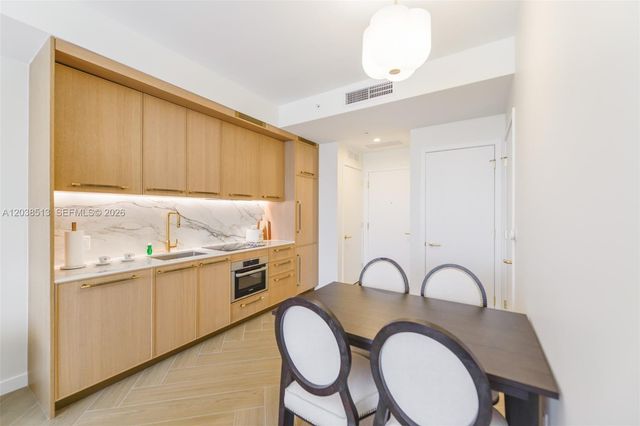 2700 NW 2nd Ave 509, Miami, FL 33127