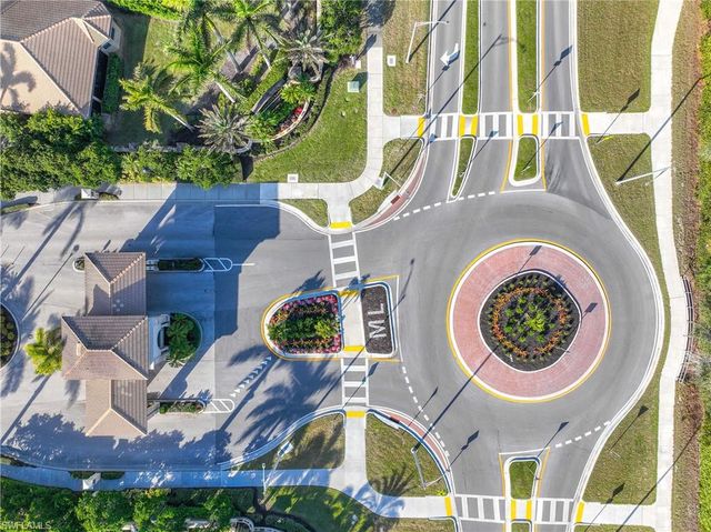 6532 Monterey PT 202, Naples, FL 34105