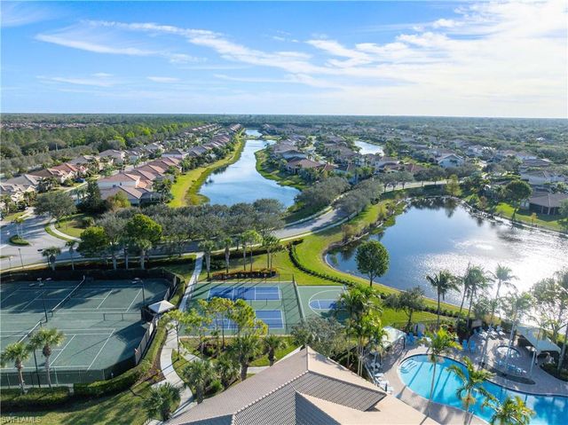 6532 Monterey PT 202, Naples, FL 34105