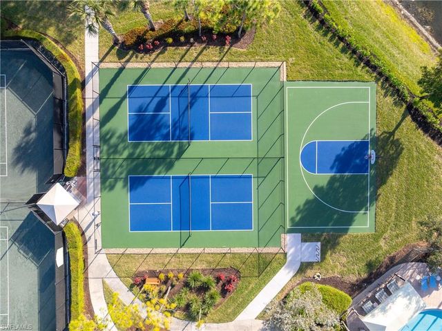 6532 Monterey PT 202, Naples, FL 34105