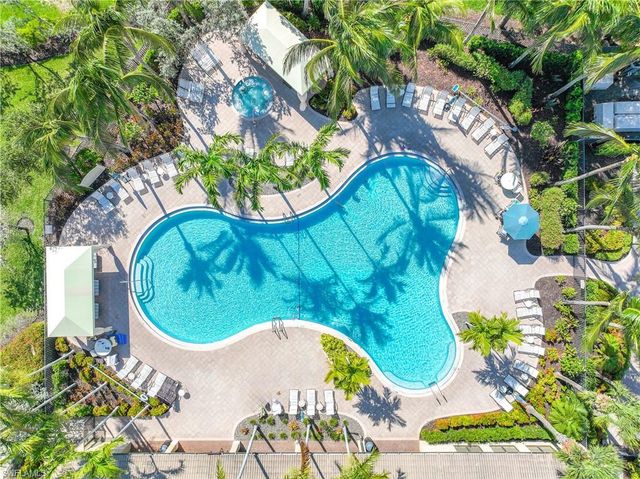 6532 Monterey PT 202, Naples, FL 34105