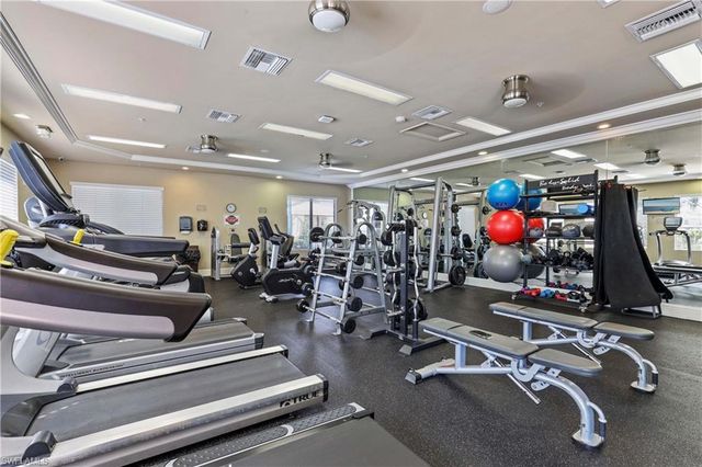 6532 Monterey PT 202, Naples, FL 34105