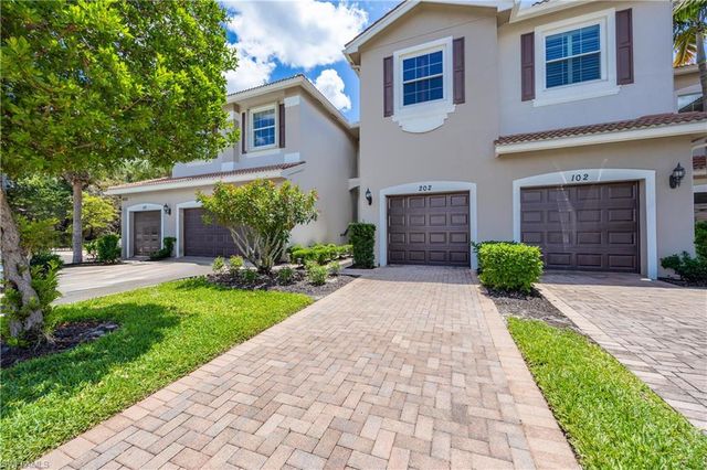 6532 Monterey PT 202, Naples, FL 34105