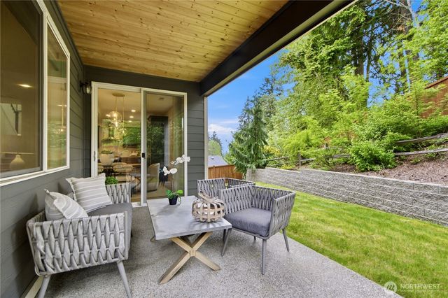 8402 121st Place SE, Newcastle, WA 98056