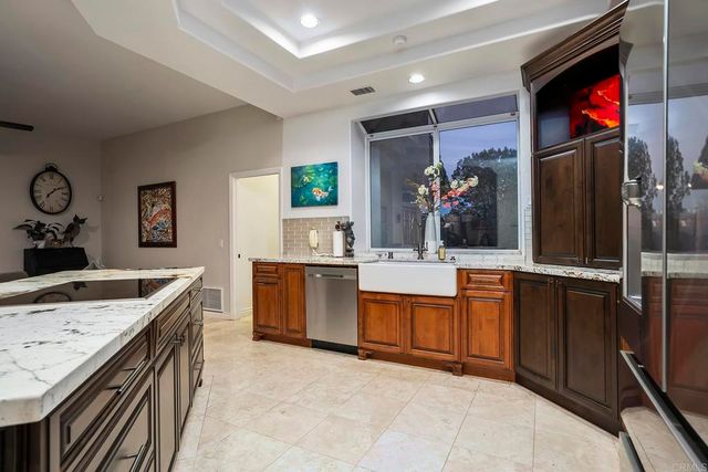 302 ALPINE TRAIL RD, Alpine, CA 91901