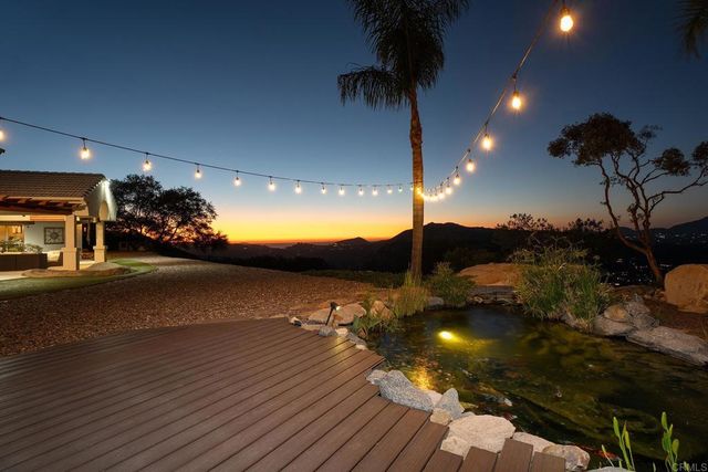 302 ALPINE TRAIL RD, Alpine, CA 91901