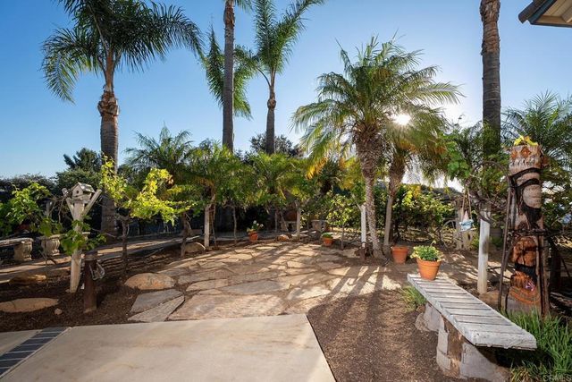 302 ALPINE TRAIL RD, Alpine, CA 91901