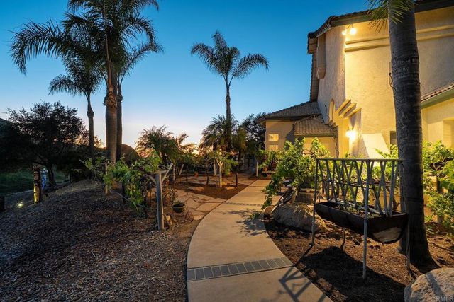 302 ALPINE TRAIL RD, Alpine, CA 91901