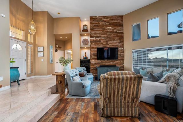 302 ALPINE TRAIL RD, Alpine, CA 91901