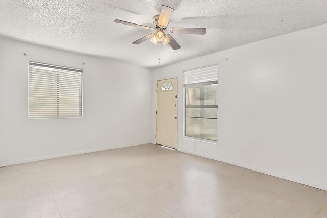 6911 Cooper LN B, Austin, TX 78745