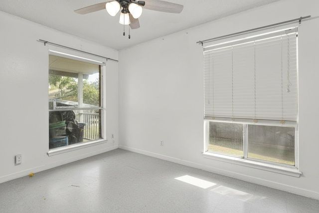 6911 Cooper LN B, Austin, TX 78745