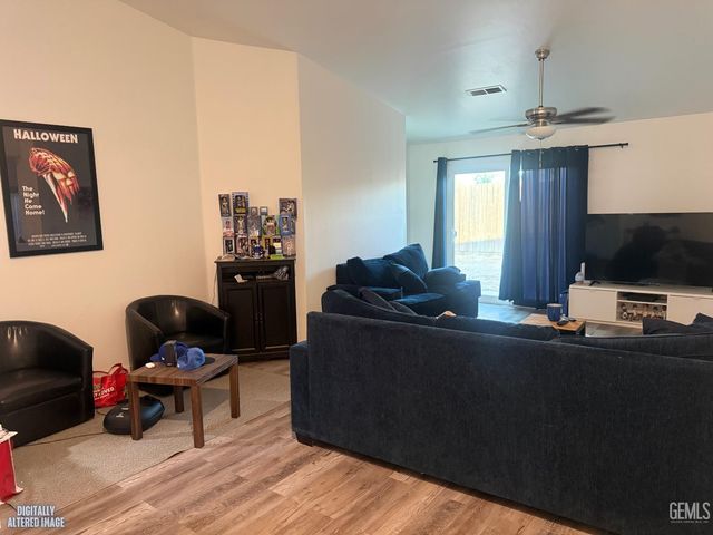 123 Obregon Avenue, Bakersfield, CA 93307