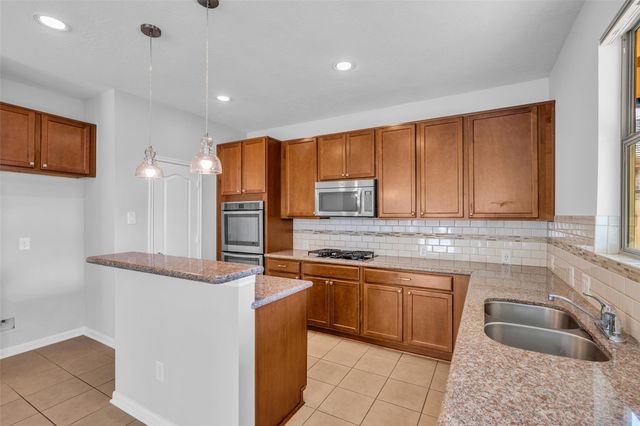 29488 Salem Fields Drive, Spring, TX 77386