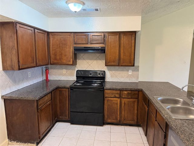 8307 Bird Meadow Lane, Houston, TX 77489
