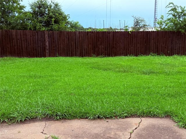8307 Bird Meadow Lane, Houston, TX 77489