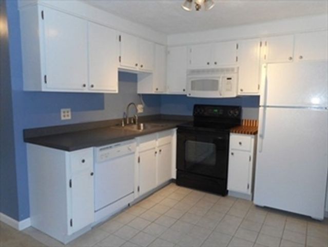 24 Spencer Rd 36 N, Boxborough, MA 01719