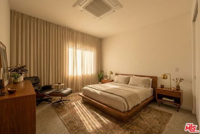 928 N Croft Avenue 201, Los Angeles, CA 90069