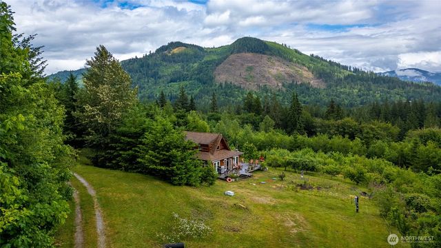 7603 Wheeler Road, Maple Falls, WA 98266