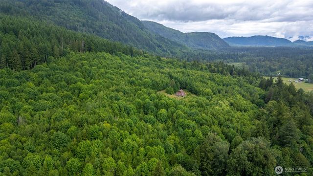 7603 Wheeler Road, Maple Falls, WA 98266