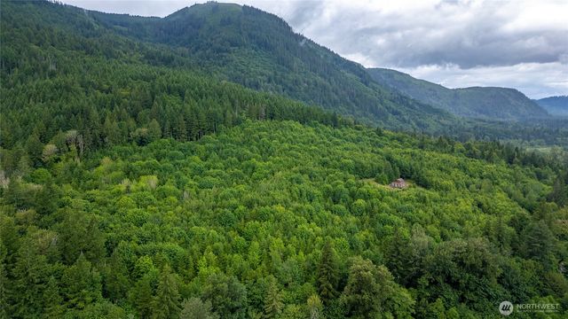 7603 Wheeler Road, Maple Falls, WA 98266