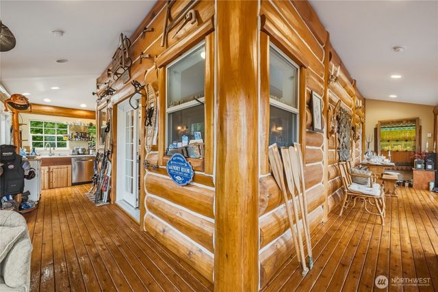 7603 Wheeler Road, Maple Falls, WA 98266