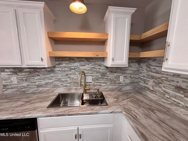 248 Ramada Circle, Jackson, MS 39212