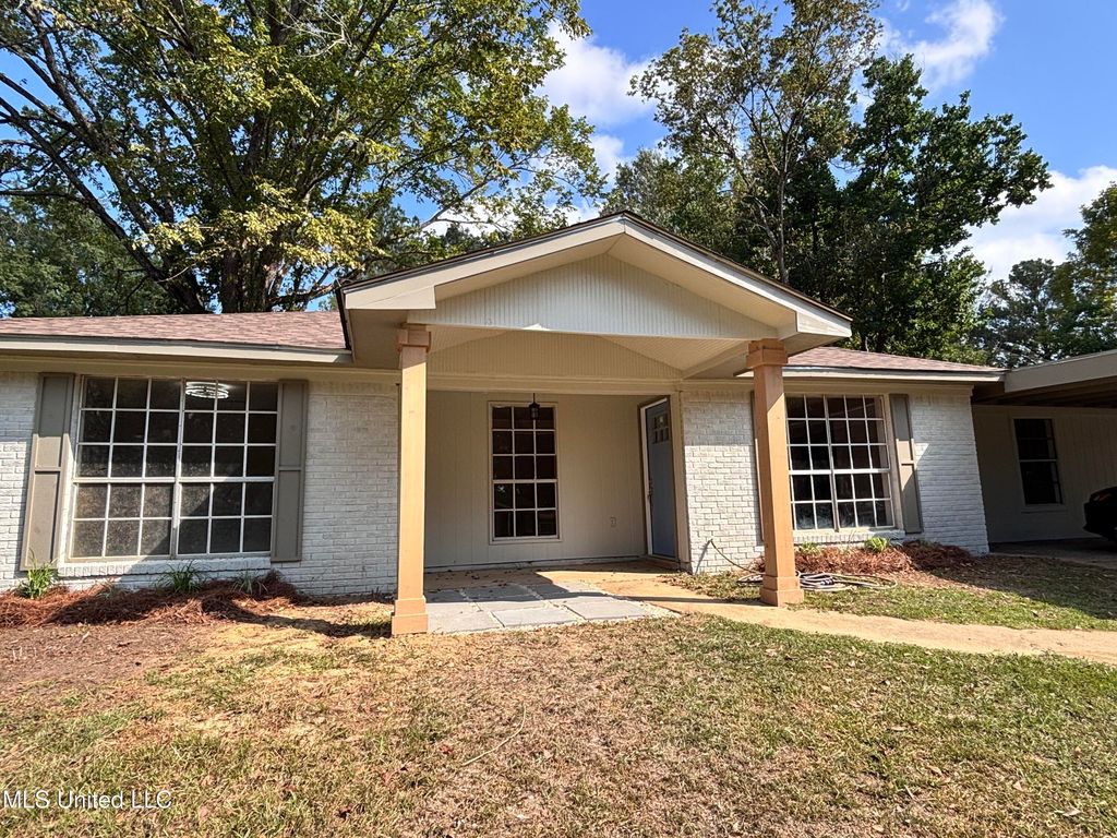 248 Ramada Circle, Jackson, MS 39212