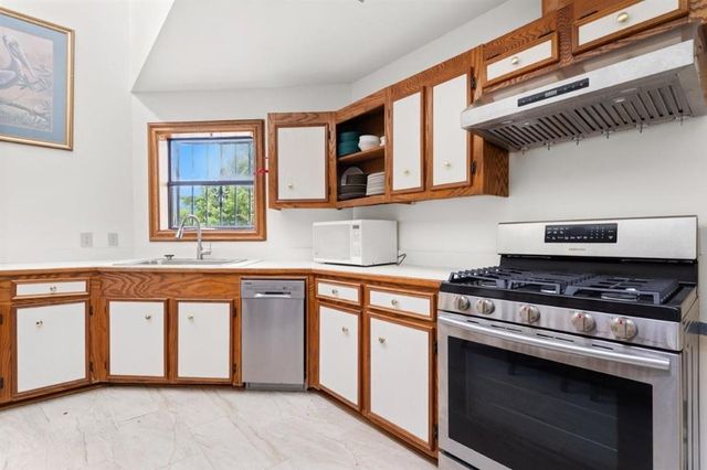 1531 Hodges Street, Lake Charles, LA 70601