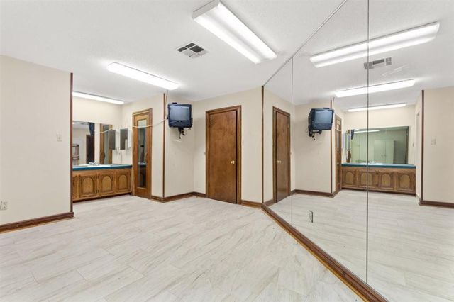 1531 Hodges Street, Lake Charles, LA 70601