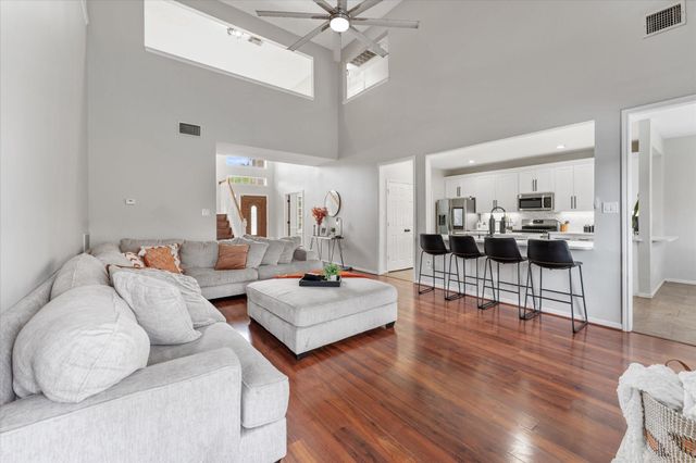 4318 Raintree Ct Court, Pasadena, TX 77505