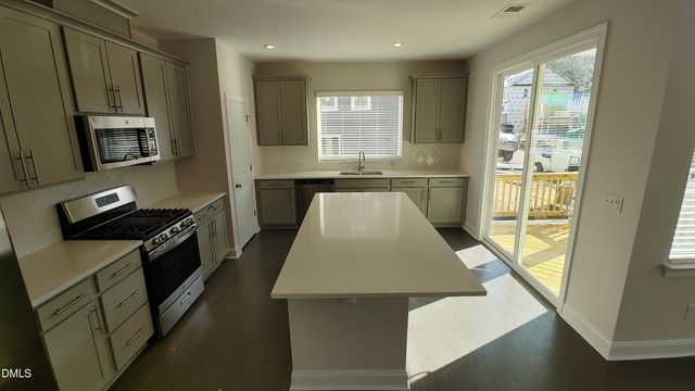 831 Amley Place, Apex, NC 27523