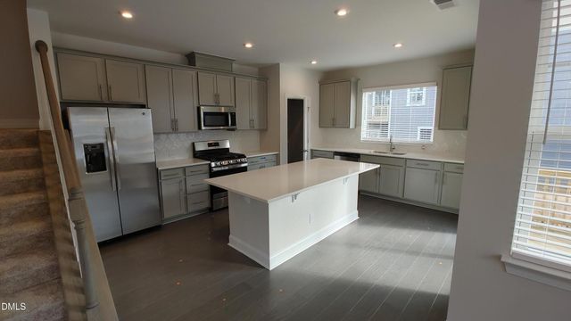831 Amley Place, Apex, NC 27523